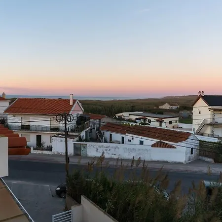 Baleal: Balconies And Pool Daire *