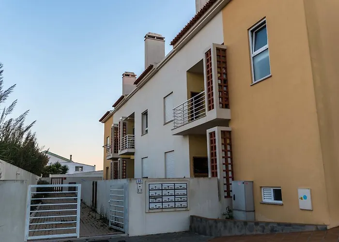 Baleal: Balconies And Pool *