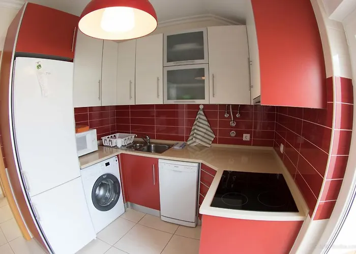 Baleal: Balconies And Pool 公寓